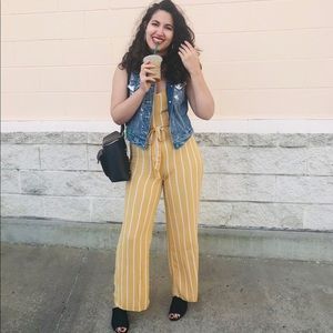 Yellow vertical Forever21 jumpsuit size MEDIUM